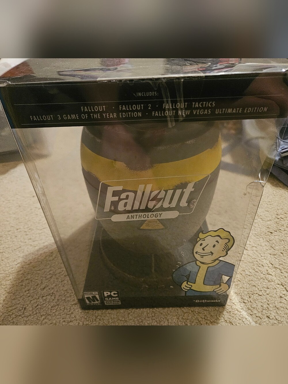 FALLOUT ANTHOLOGY - MINI NUKE EDITION - PC NEW FACTORY SEALED With Box Damage. 